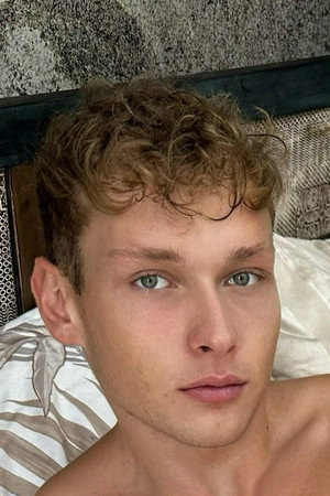 Photo of Jay Campion from the Latest Netflix gallery