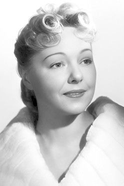 Paulette Dubost photo