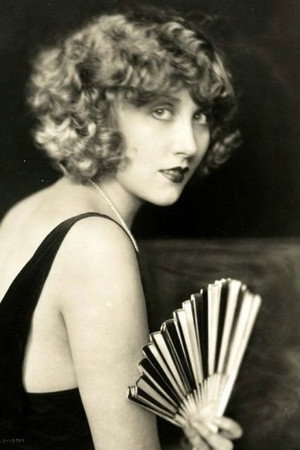 Photo of Helen Lee Worthing from the Latest Netflix gallery