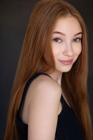 Photo of Caroline Elle Abrams from the Latest Netflix gallery
