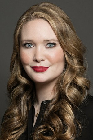 Photo of Sarah J. Maas from the Latest Netflix gallery