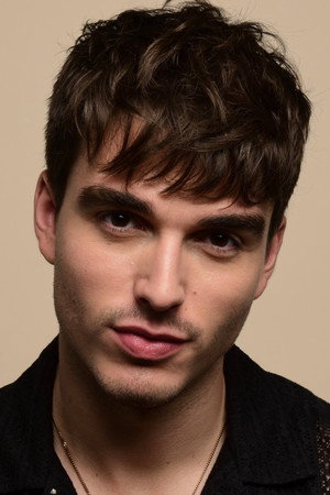 Photo of Corey Mylchreest from the Latest Netflix gallery