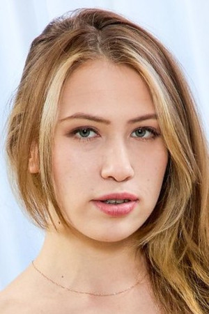 Photo of Nika Murr from the Latest Netflix gallery