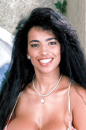 Photo of Angelique from the Latest Netflix gallery