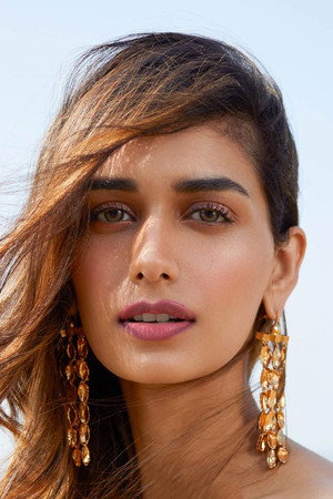 Manushi Chhillar photo