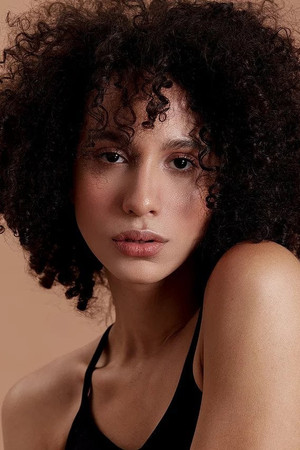 Photo of Alice Marcone from the Latest Netflix gallery