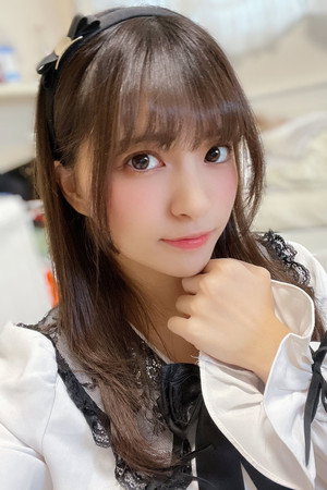 Photo of Akari Neo from the Latest Netflix gallery