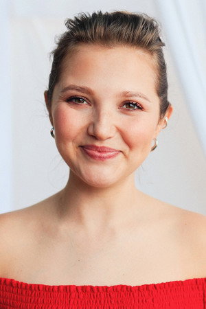 Mia McKenna-Bruce photo