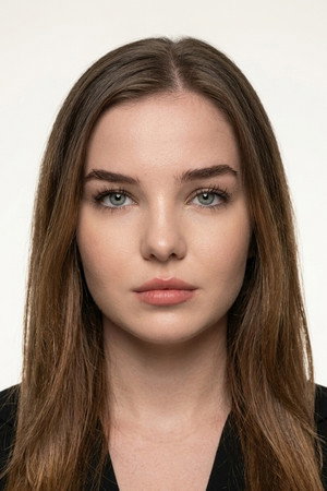 Photo of Gizem Güven from the Latest Netflix gallery