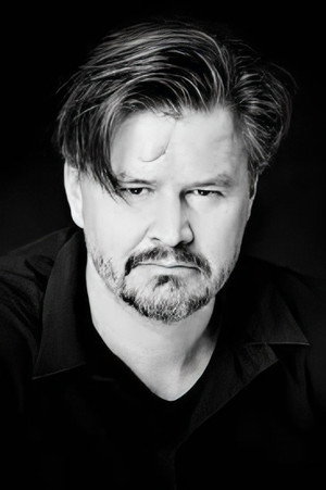 Photo of Michael Asmussen from the Latest Netflix gallery