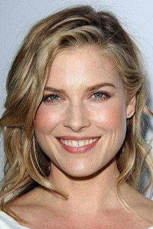 Ali Larter photo