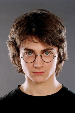 Photo of Daniel Radcliffe from the Latest Netflix gallery