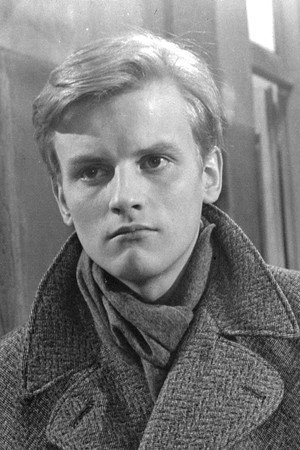 Jacques Perrin photo