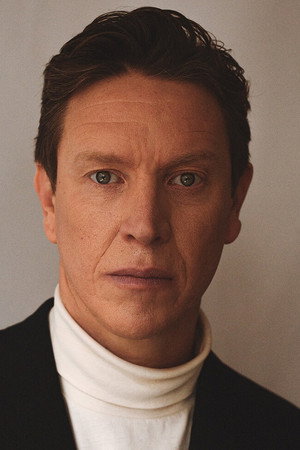 Photo of Sam Spruell from the Latest Netflix gallery