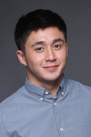 Arron Villaflor photo