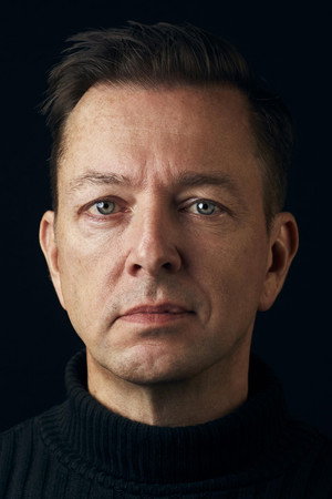 Photo of Jeremy Theobald from the Latest Netflix gallery