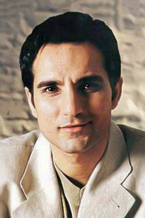 Photo of Rafet El Roman from the Latest Netflix gallery