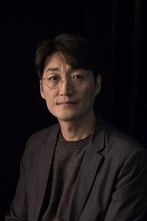 Photo of Lee Su-jin from the Latest Netflix gallery