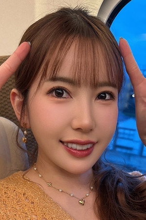 Photo of Yui Hatano from the Latest Netflix gallery