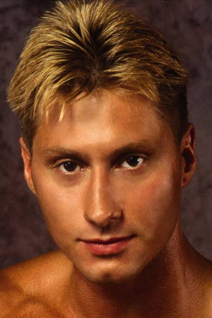 Photo of Dan Hooper from the Latest Netflix gallery