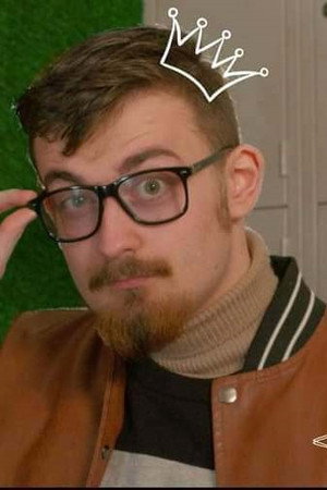 Photo of Aidan MacKay from the Latest Netflix gallery