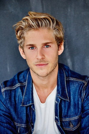 Photo of Nick Slater from the Latest Netflix gallery