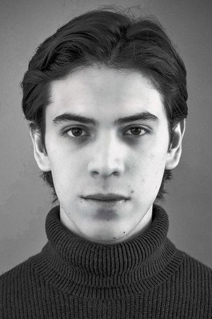 Photo of Andrés Estrada from the Latest Netflix gallery