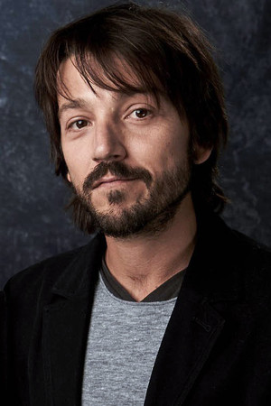 Diego Luna photo
