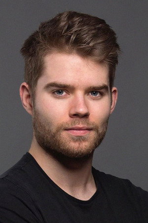 Photo of Ethan Taylor from the Latest Netflix gallery