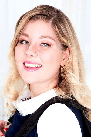 Photo of Vienna Rose from the Latest Netflix gallery