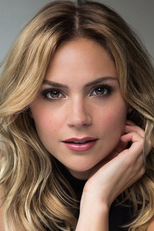 Karissa Lee Staples photo