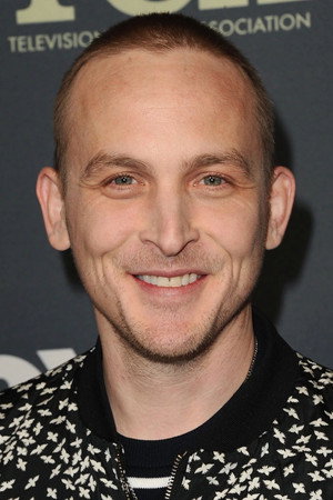 Robin Lord Taylor photo