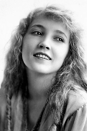 Bessie Love photo