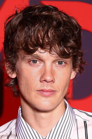 Photo of Hunter Doohan from the Latest Netflix gallery