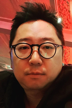 Photo of Park Shin-woo from the Latest Netflix gallery