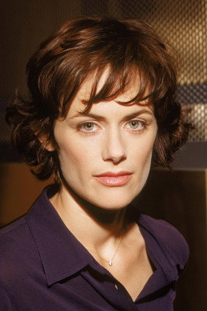 Sarah Clarke photo