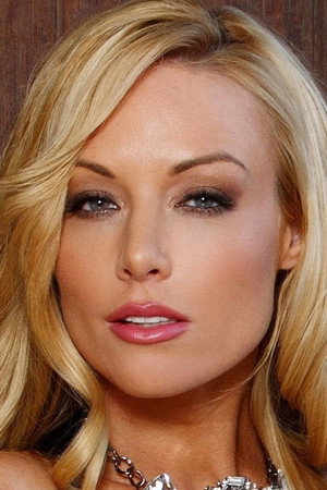 Photo of Kayden Kross from the Latest Netflix gallery