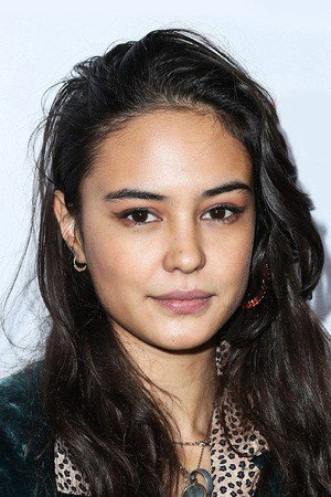Photo of Courtney Eaton from the Latest Netflix gallery