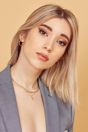 Photo of Rebeca Stones from the Latest Netflix gallery