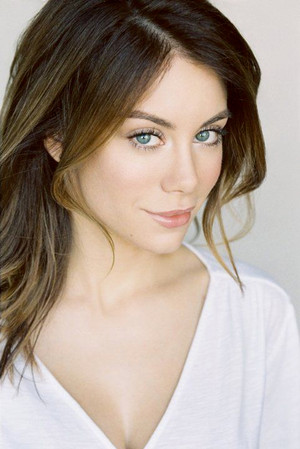 Jennifer Holland photo