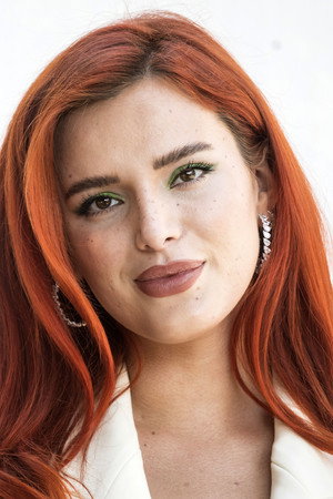 Bella Thorne photo