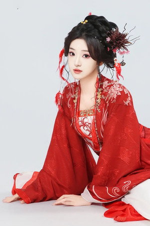 Photo of Fu Yu from the Latest Netflix gallery