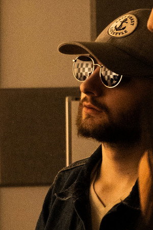 Photo of Jim Couroux from the Latest Netflix gallery