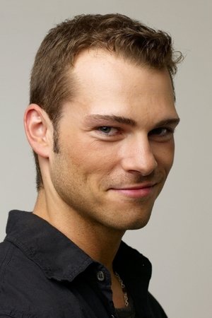 Shawn Roberts photo