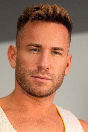 Photo of Sumner Blayne from the Latest Netflix gallery