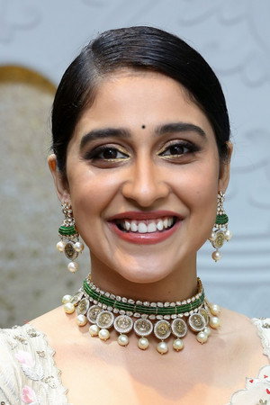 Regina Cassandra photo