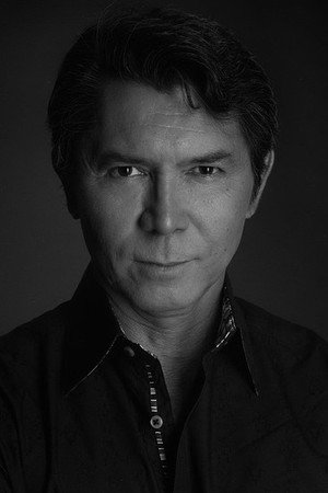 Lou Diamond Phillips photo