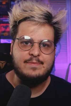 Photo of Victor Bonnefoy from the Latest Netflix gallery