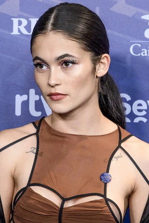 Photo of Luna Pamiés from the Latest Netflix gallery