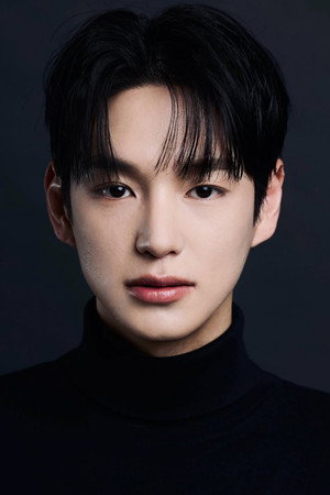 Photo of Heo Chan from the Latest Netflix gallery